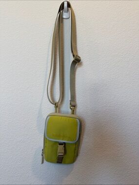 Lululemon Zip Top Lime Green Crossbody Phone Bag